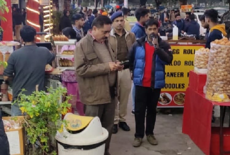 announcement on radio for vendors to shift in vending zone