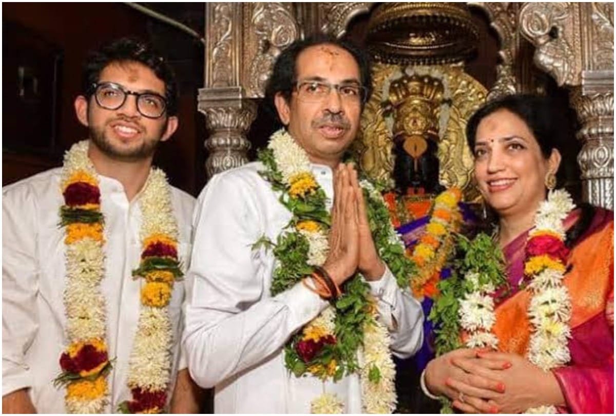 know about uddhav thackeray family and relationship