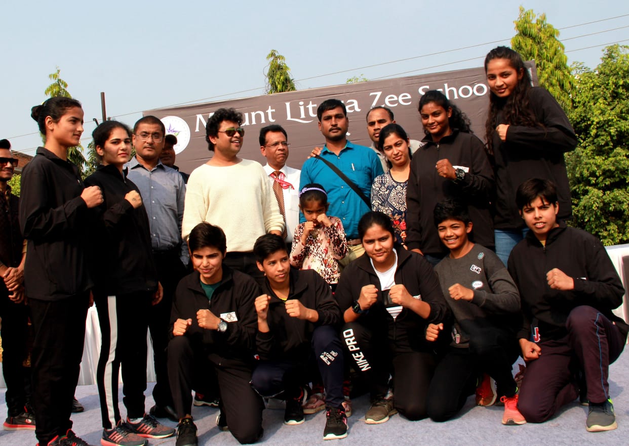 yogesh tripathi came jhansi in a school aual function