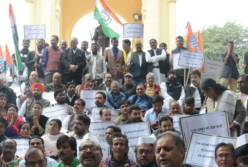 Congress protest against BJP over Pragya Thakur's remark on Godse.