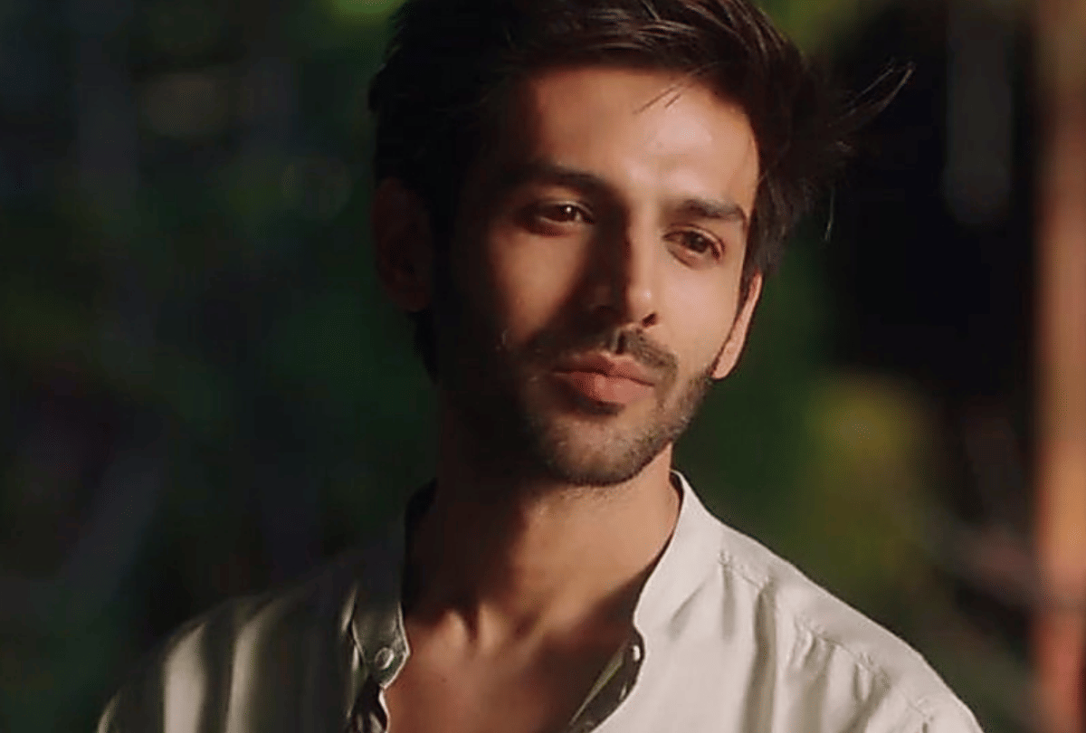 kartik aaryan reaction when his mother angry