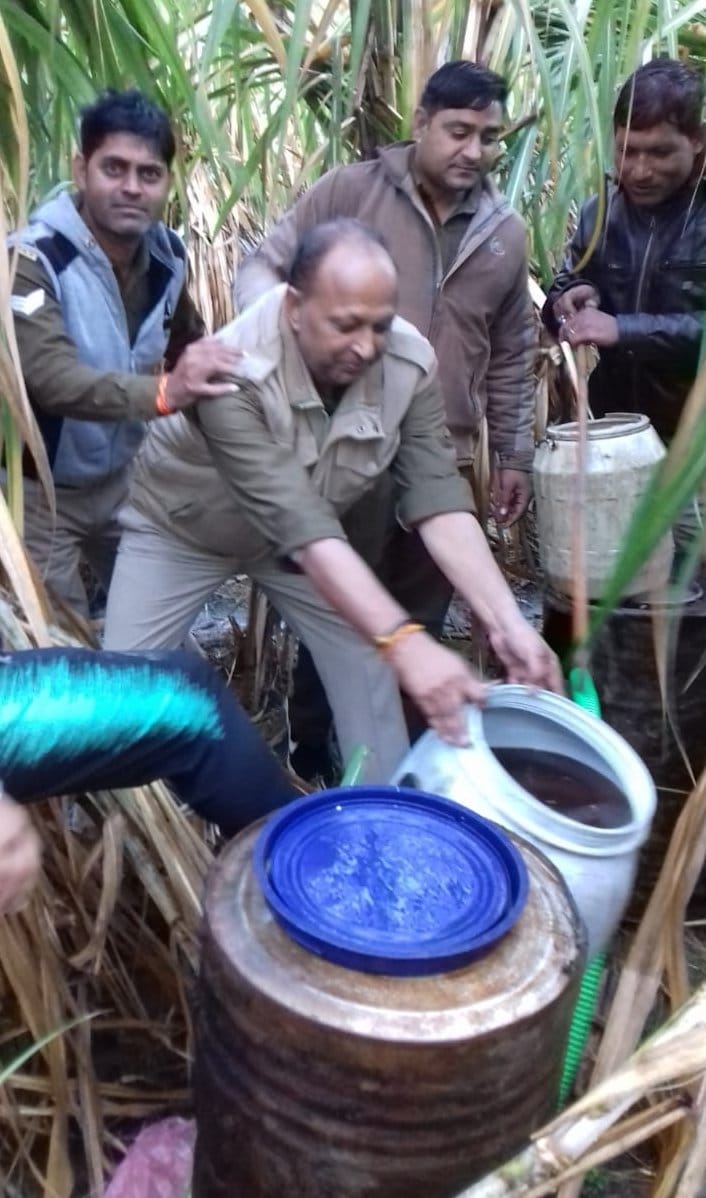 Dabish in many villages, 435 liters of raw liquor recovered