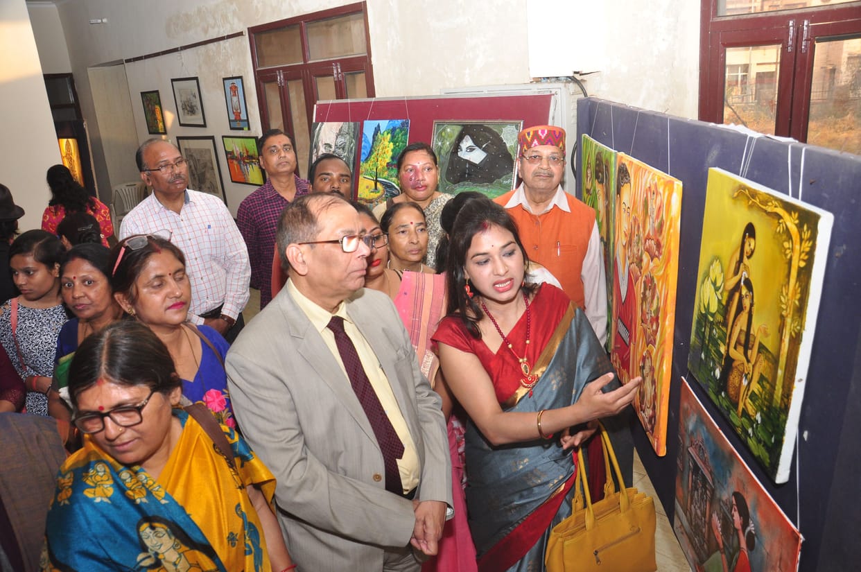 painting exhibition in museum