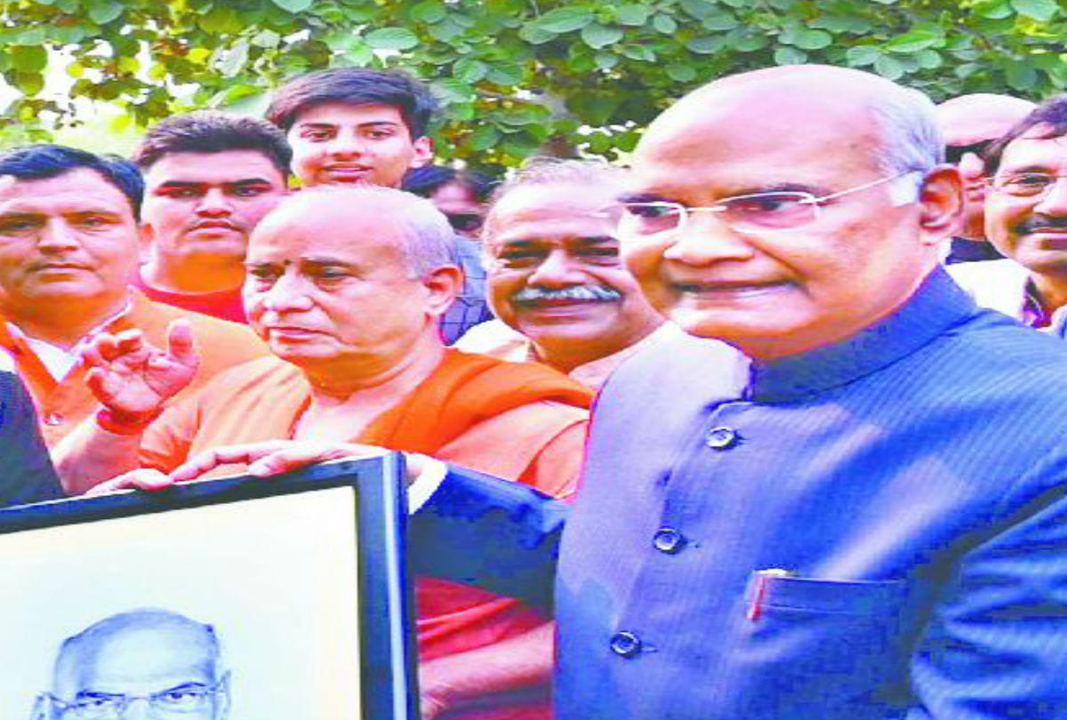 President ramnath kovind Meets With Saint Vijay Koshal in Vrindavan