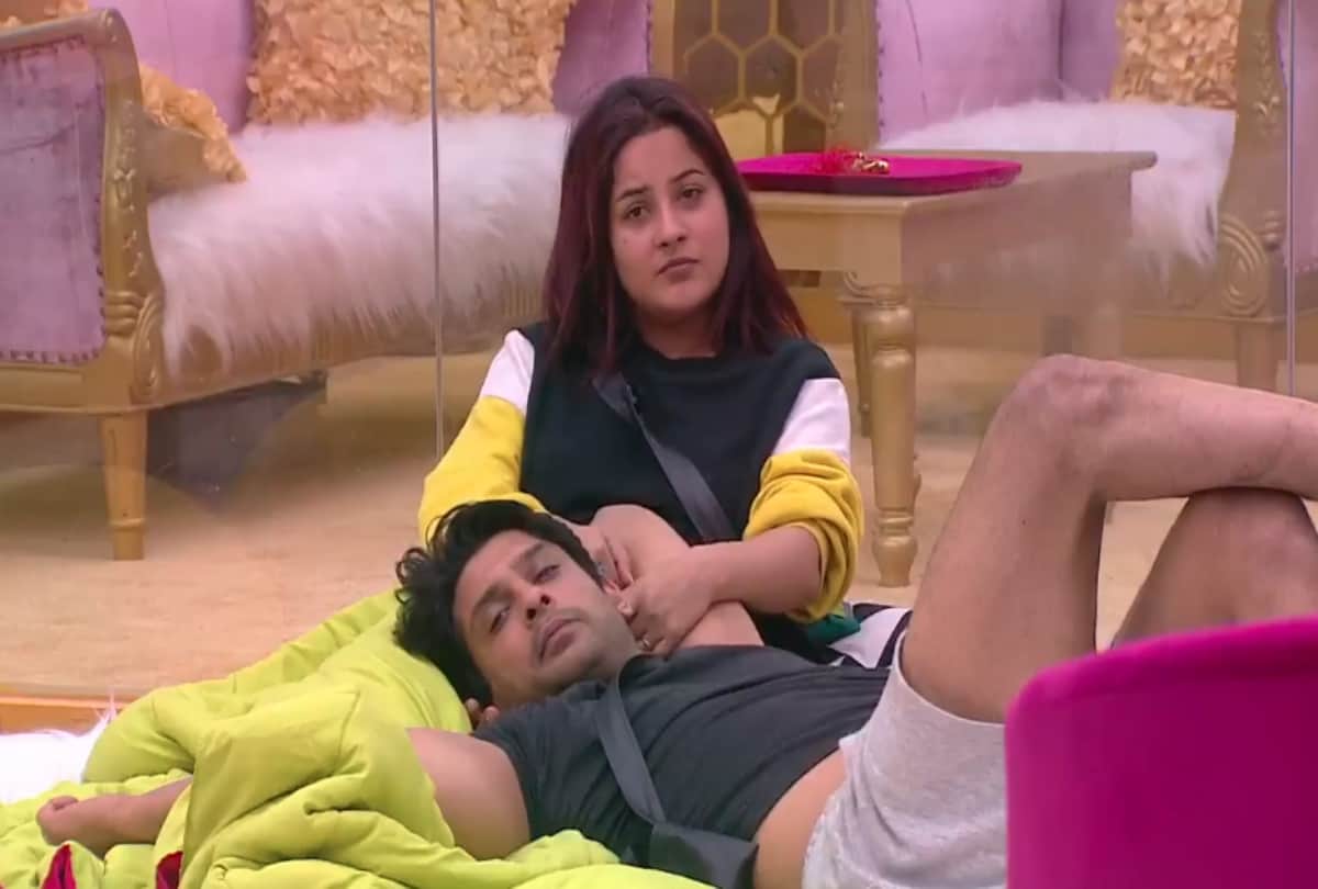 Bigg Boss 13 Shehnaz Gill Slaps Siddharth Shukla during the salman khan show