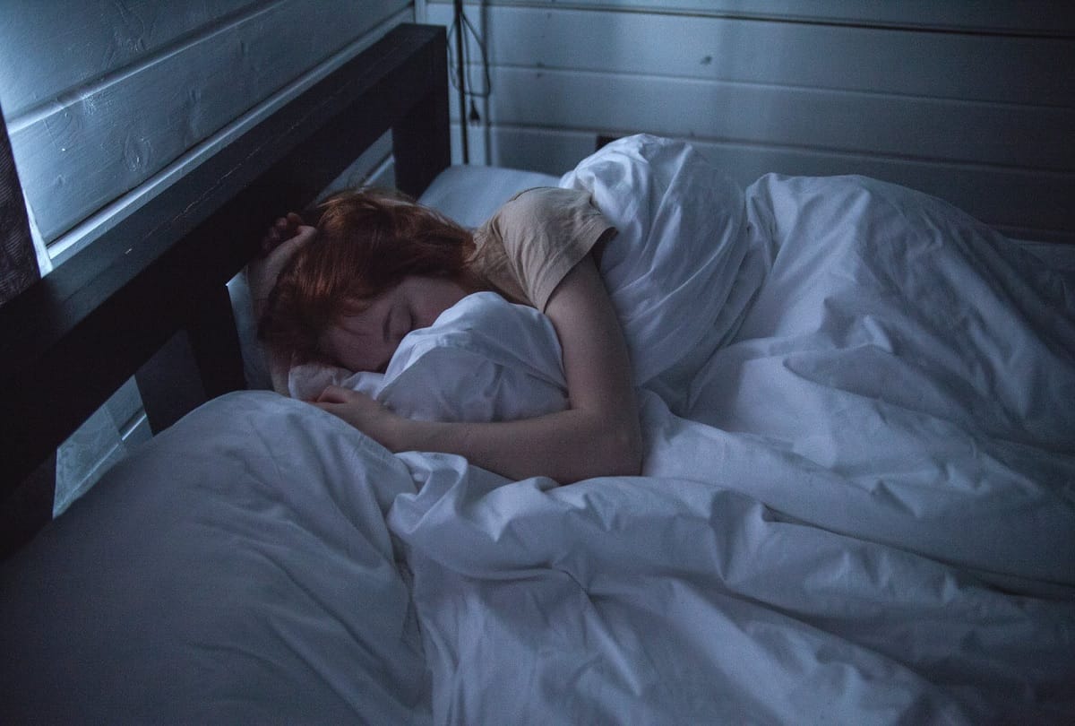 Vastu Tips Best Sleeping Direction For Married Woman As Per Vastu In Hindi