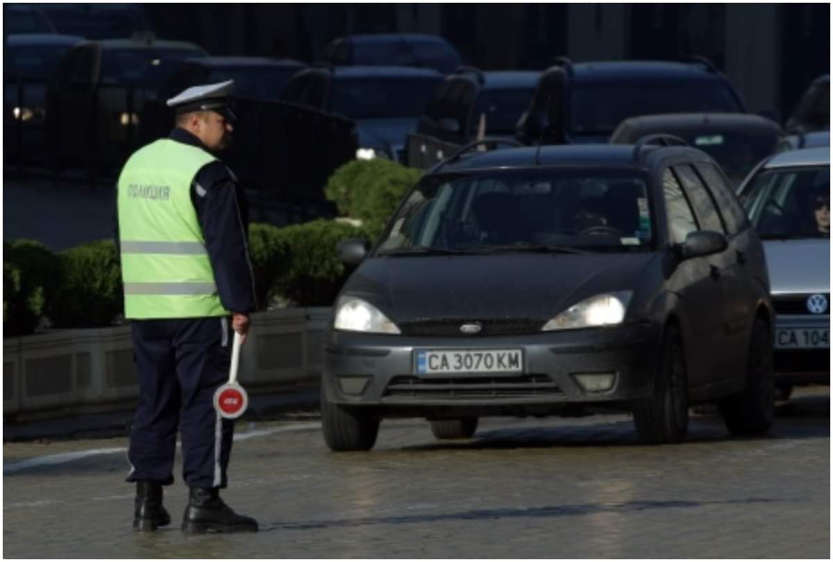 Peoples of Mexico get driving Licence Without test different from India