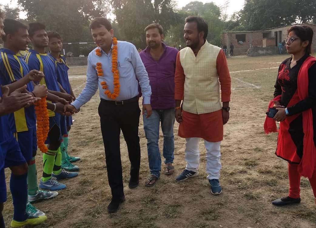 Bharauli defeated Pipra in Kabaddi