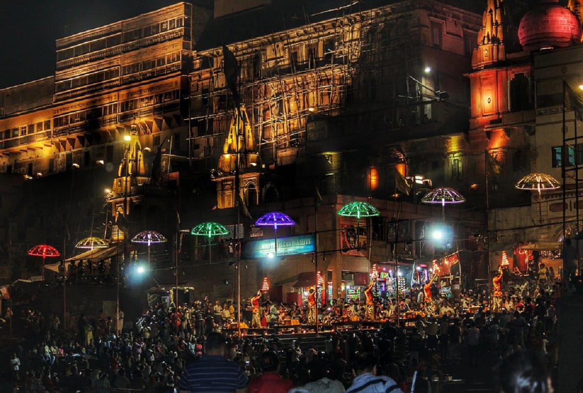 Cheapest Tourist place varanasi religious places of Varanasi Tour Packeges famous places in UP