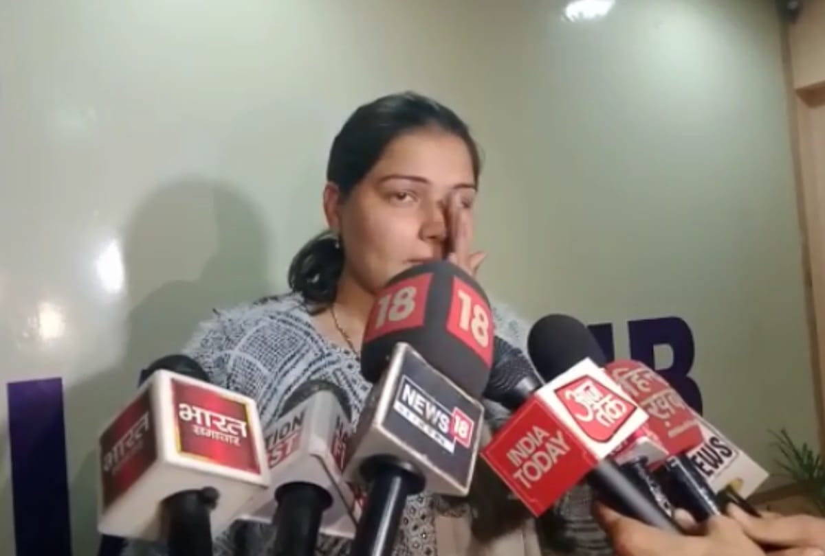 Pankhuri Pathak would be husband anil yadav first wife came in media says he molested her