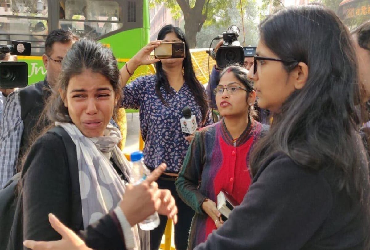Nirbhaya case Hyderabad veterinary doctor assault and murder Anu Dubey Protests