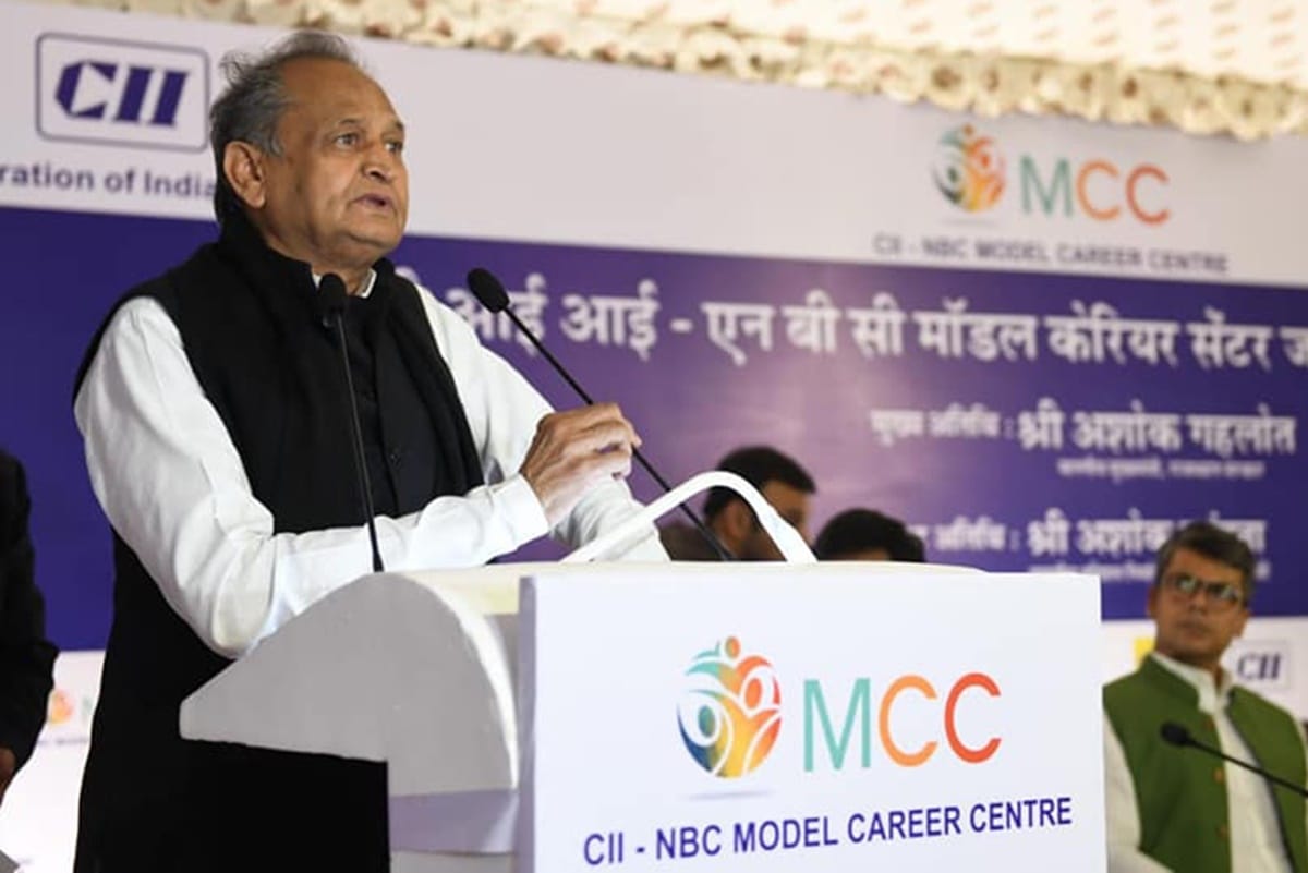10 newborns died in 48 hours in JK lone hospital, gehlot ask report after om birla raised concern