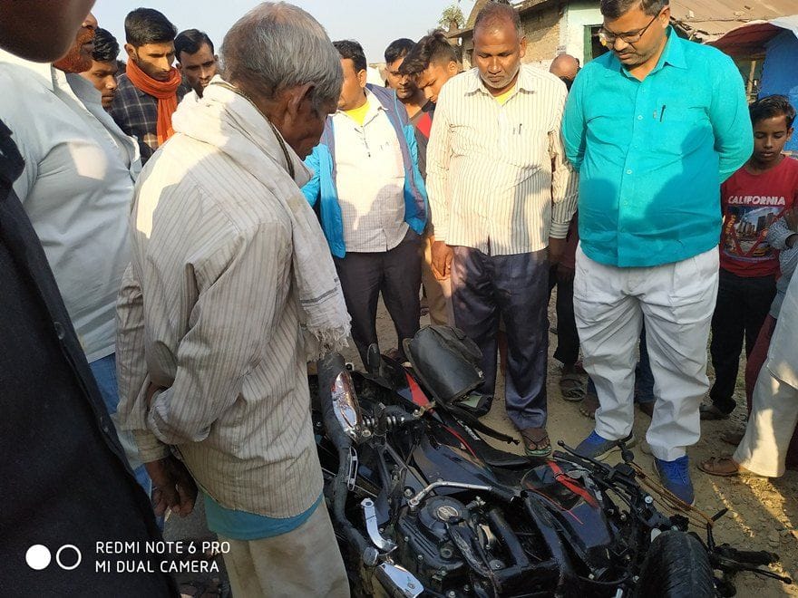 youth dies in trailaer collision.