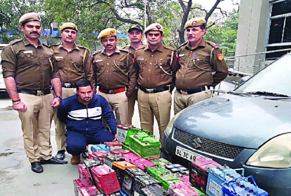 Arrested for stealing batteries from 101 cars