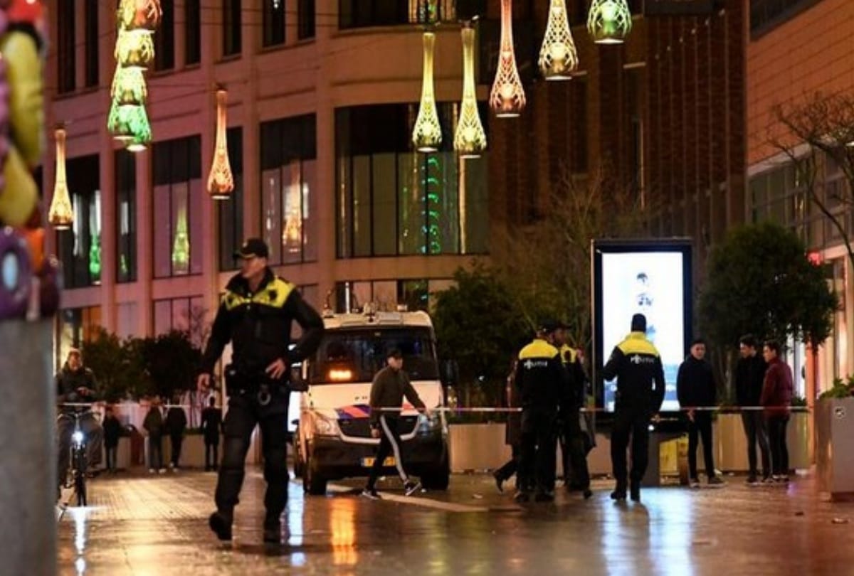 Several people injured in the hague stabbing