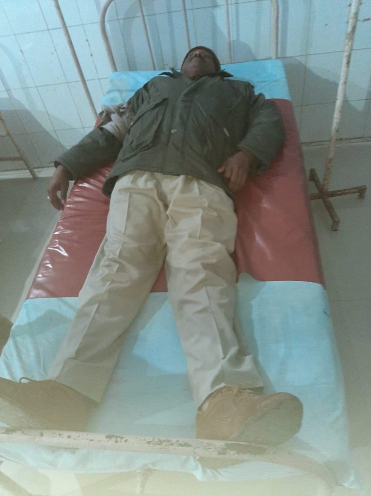Criminal and head constable injured in enconter in machhli shahar jaunpur