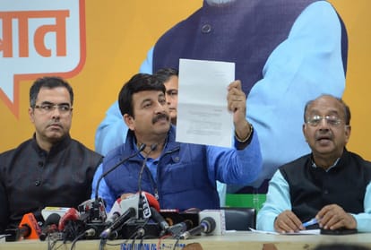 Politics over unauthorized colonies in delhi 