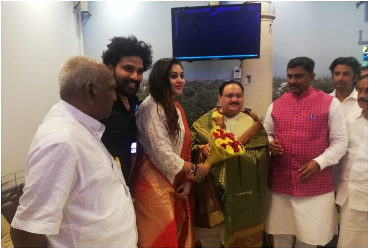 South Actress Namitha joins BJP, in presence JP Nadda