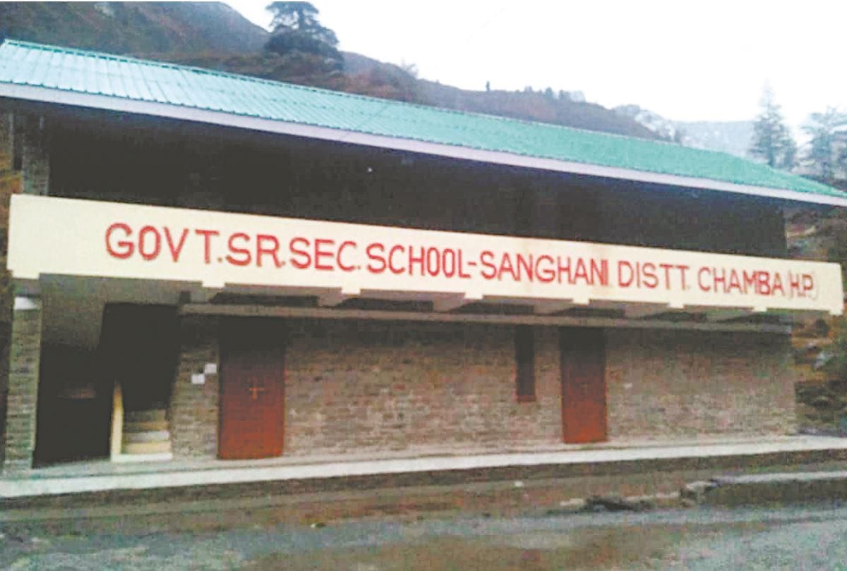 parents appointed teachers in govt school in chamba in himachal pradesh