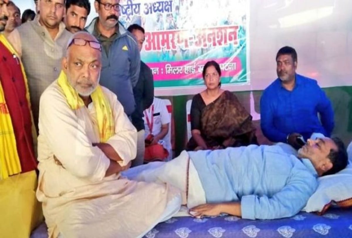 Kushwaha supports grand alliance partners in central school case