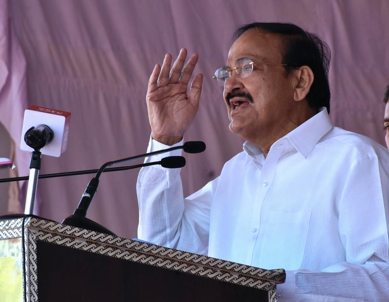 Don't lower guard despite flattening Covid curve: V-P Naidu