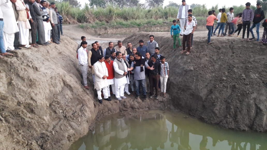 The Union Minister observed the stream of the origin of the Nagin River