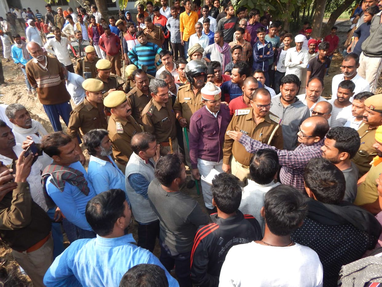 Anganwadi center's land occupied, jammed in protest