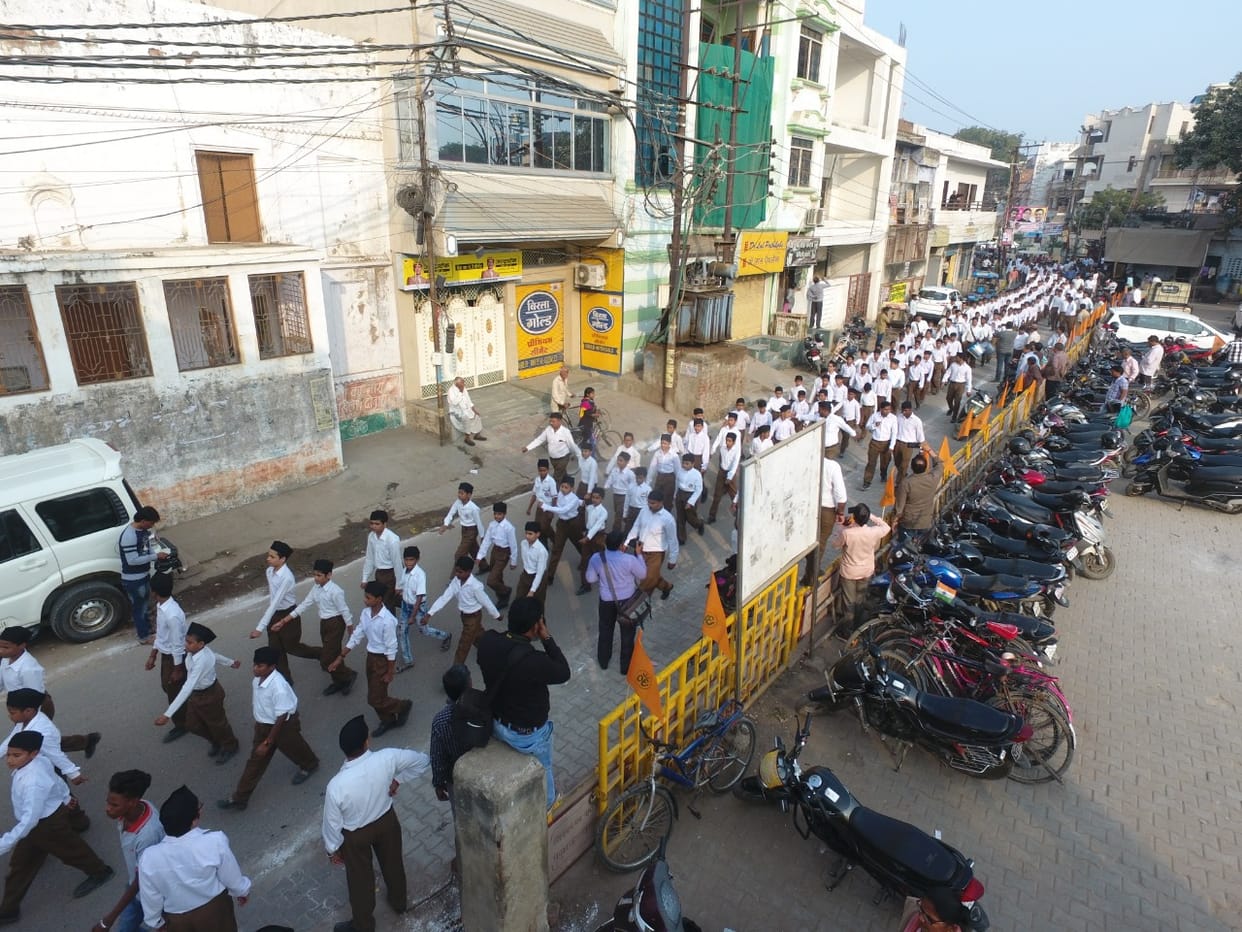 When child volunteers did steps, Banarsi was forced to stop
