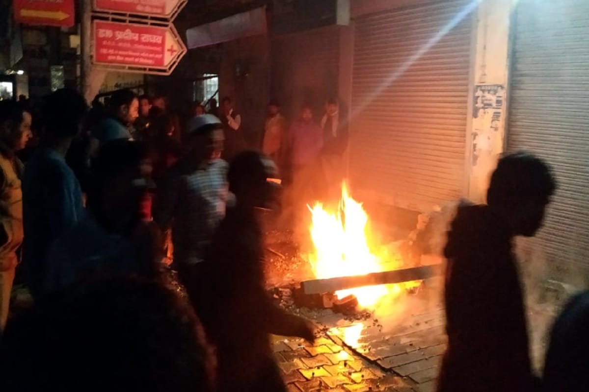 fierce fire in a drain in Meerut, fire brigade control after an hours