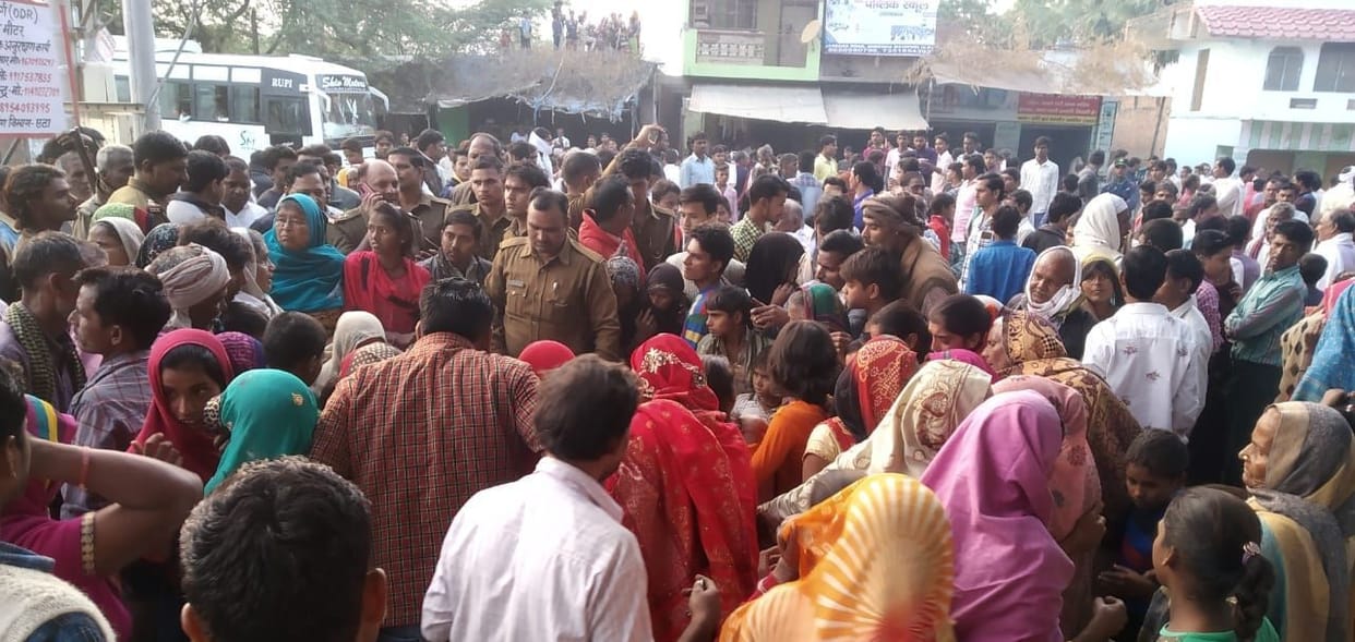 road accident, chaild death, etah