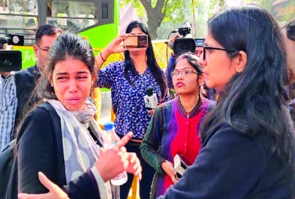 Nirbhaya case Hyderabad Anu Dubey was beaten up on the bed in police station