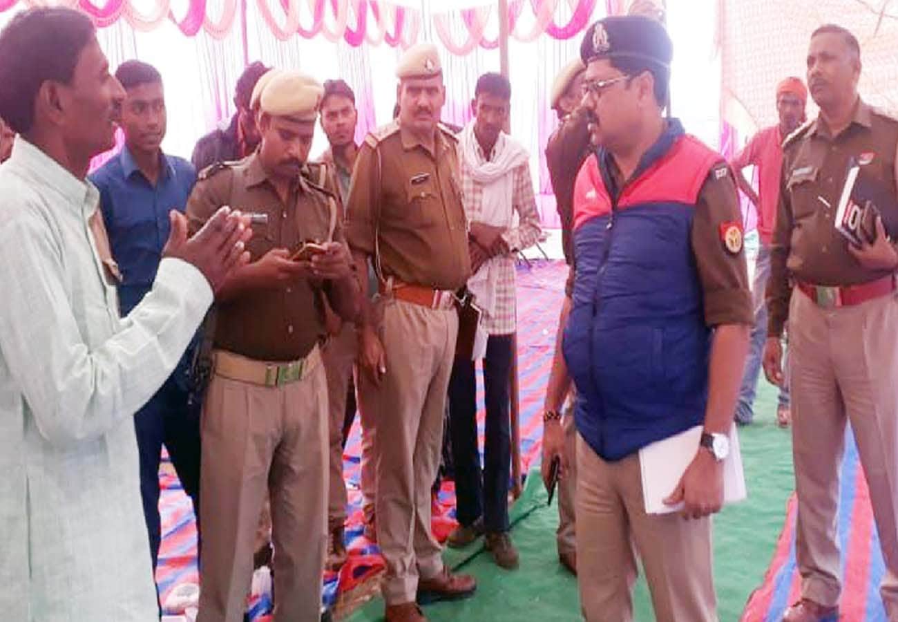 girl dancers injured by shooting at a wedding ceremony in chitrakoot