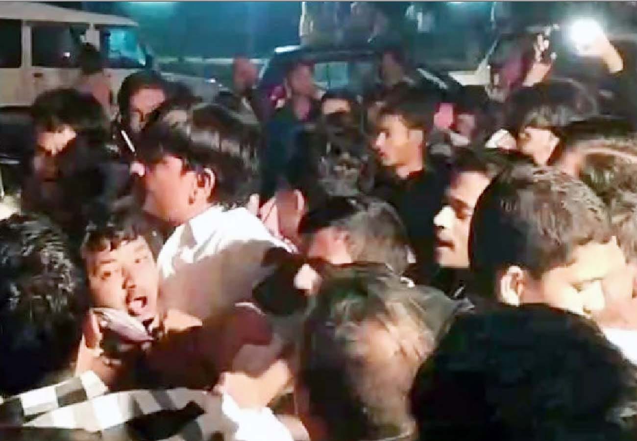 girl dancers injured by shooting at a wedding ceremony in chitrakoot