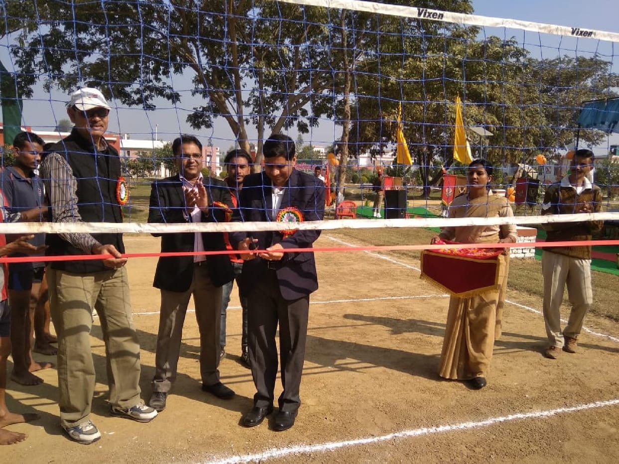 Six teams won the first day
