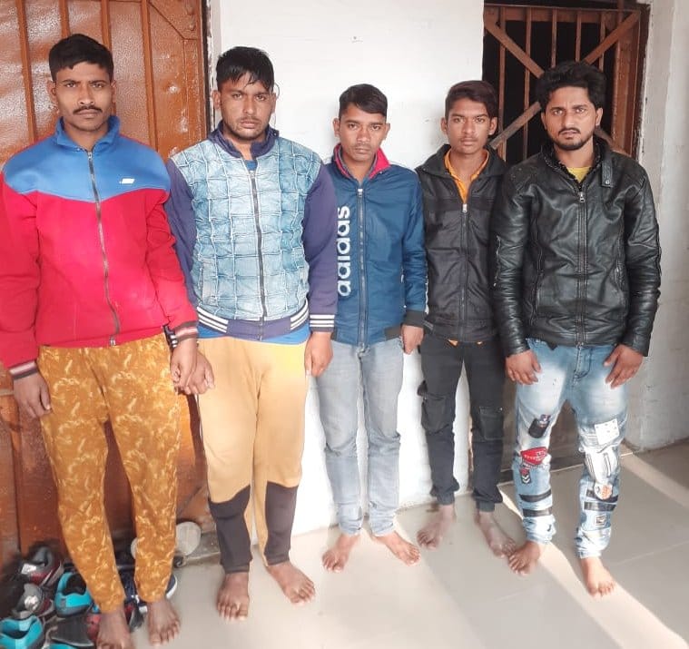Police arrested five crooks in an encounter
