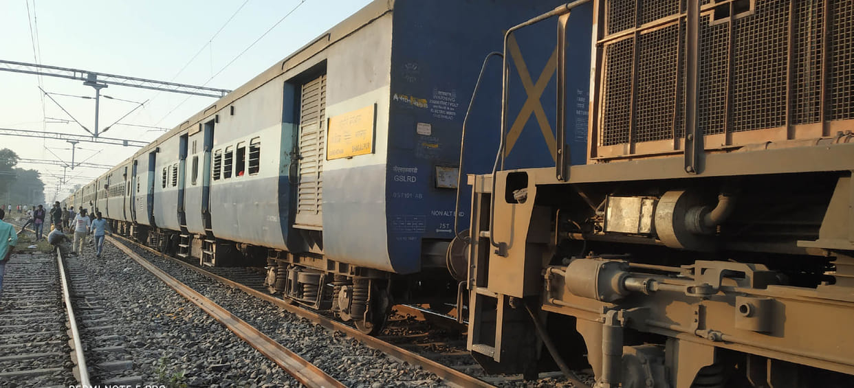 railway's sevice held for five hours