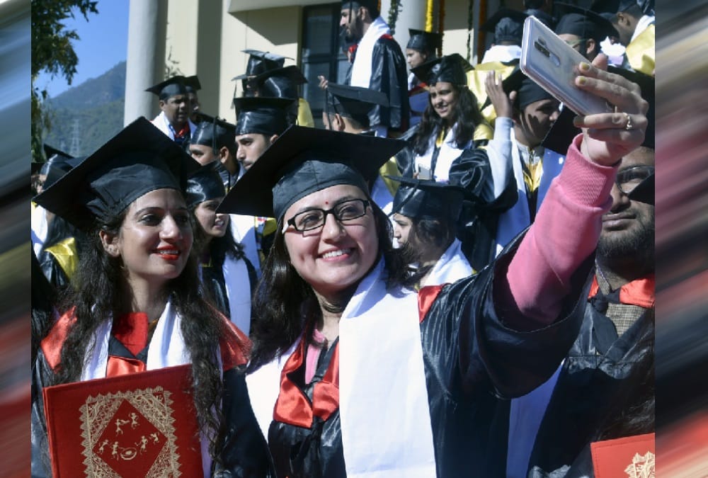Nsa Ajit Doval will told Success path to students in hnb university convocation photos