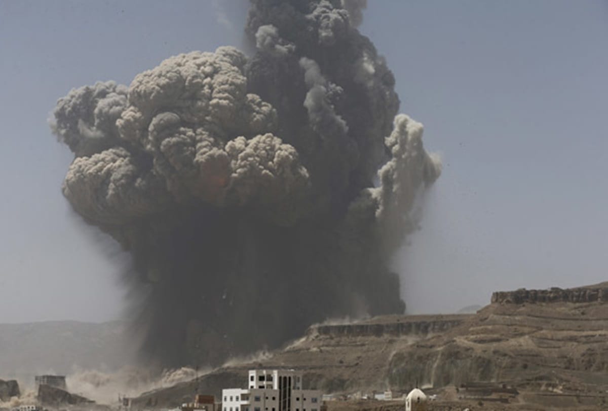 Al-Taji military camp in Iraq holding US Troops under missile attack