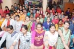 अपराजिता की शपथ लेती छात्राएं
