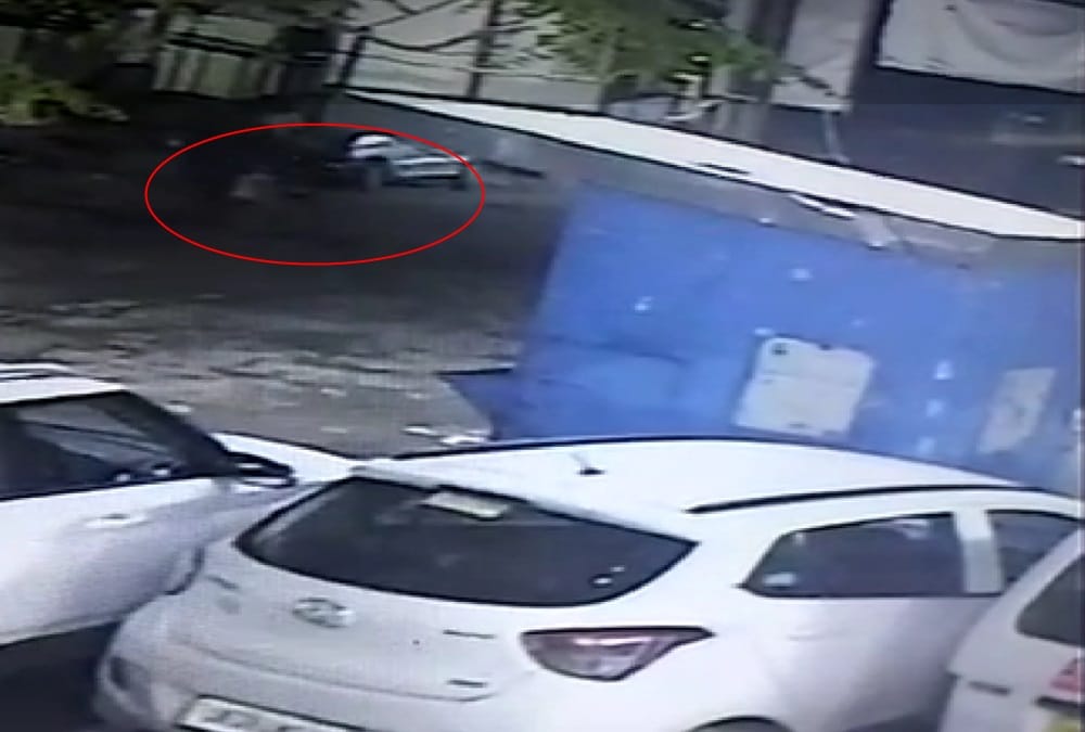 Sisters Pack her Brother In Bag and thrown into ganga Full planning for Defence herself