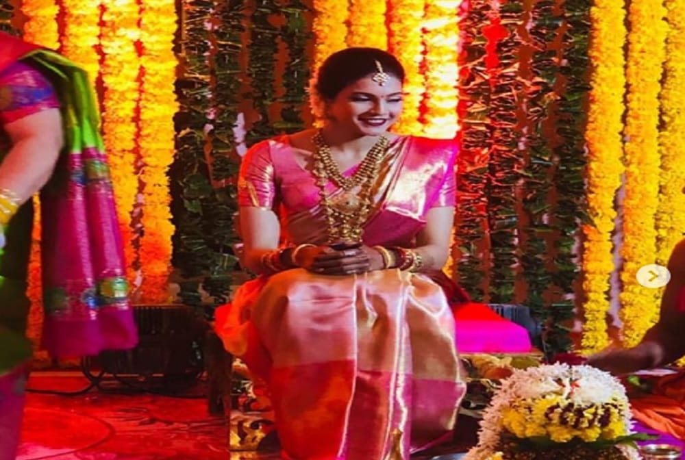 team indias cricketer manish pandey and actress ashrita shetty get marriage pics out
