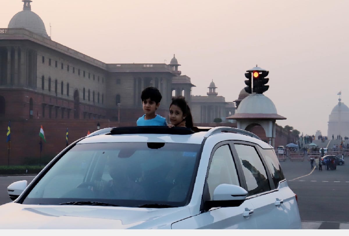 Mercury rolled up to 9.4 degree in Delhi cold rise and temperature may fall