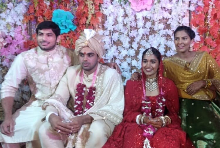 Dangal Girl Babita Phogat Unique Marriage with Vivek Suhag, Wedding Bells