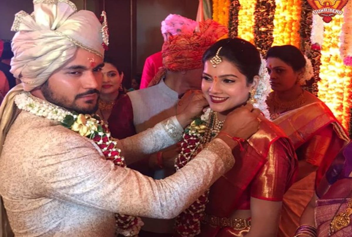 Manish Pandey And Actress Ashrita Shetty Marriage Pics Out