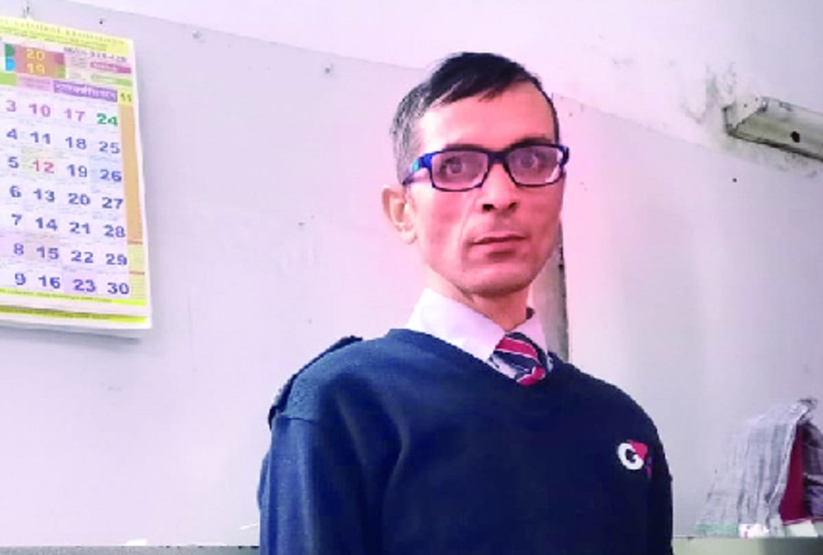 fake ips caught in delhi