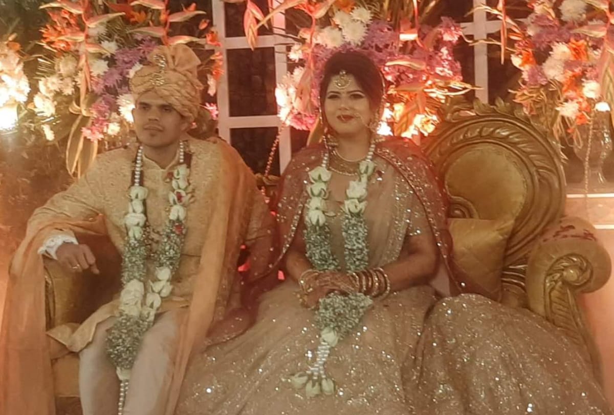 pankhuri pathak ties wedding knot with sp leader anil yadav see photos