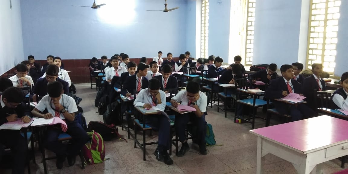 2500 student in parakh test
