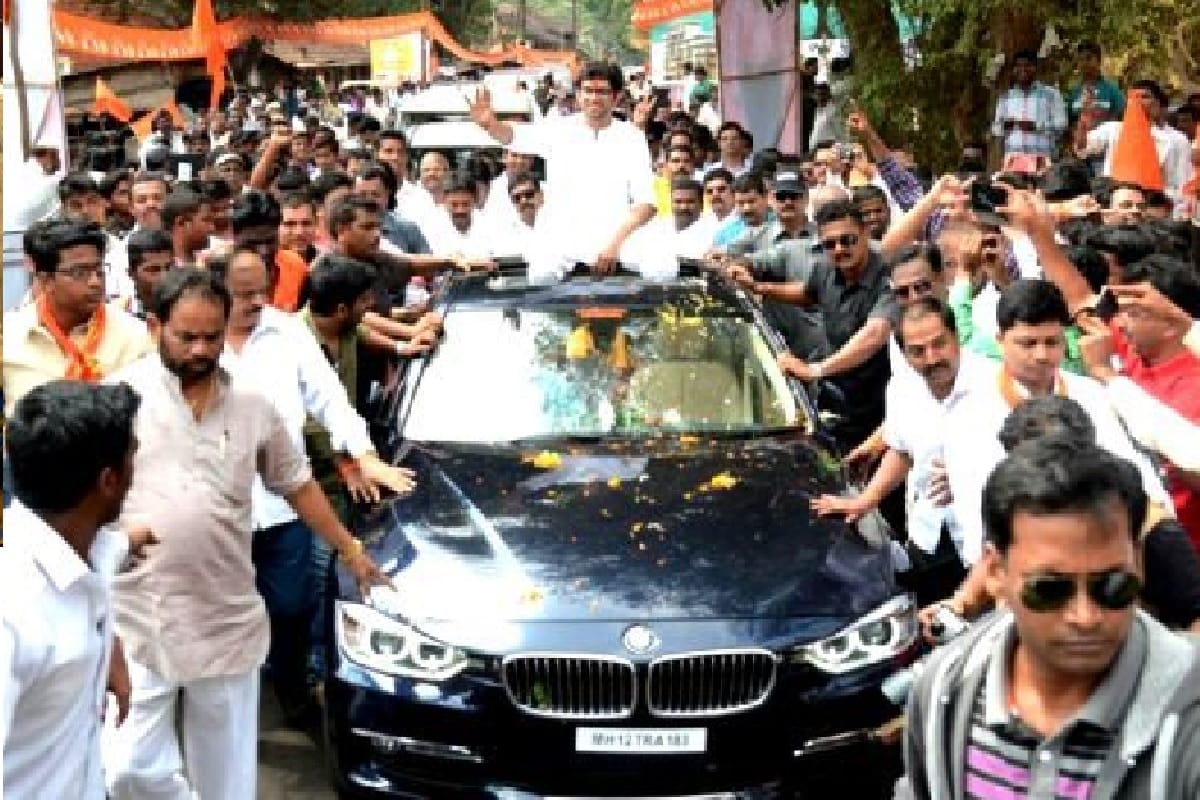 maharashtra CM love to drive Mercedes-Benz GL-Class, Know thackeray family car collection