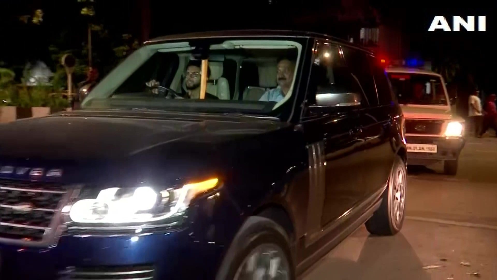 maharashtra CM love to drive Mercedes-Benz GL-Class, Know thackeray family car collection