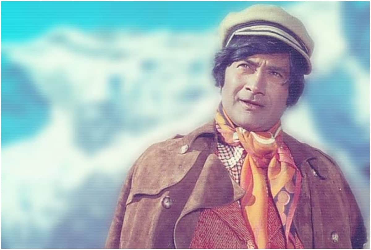 Dev anand death anniversary today he was famous for his different style in bollywood